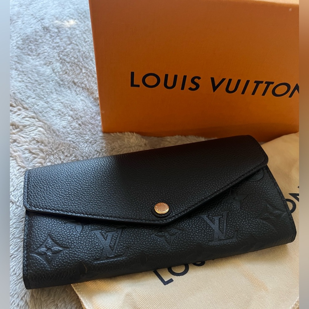 LOUIS VUITTON Empreinte Sarah Wallet NM Black Embossed Monogram